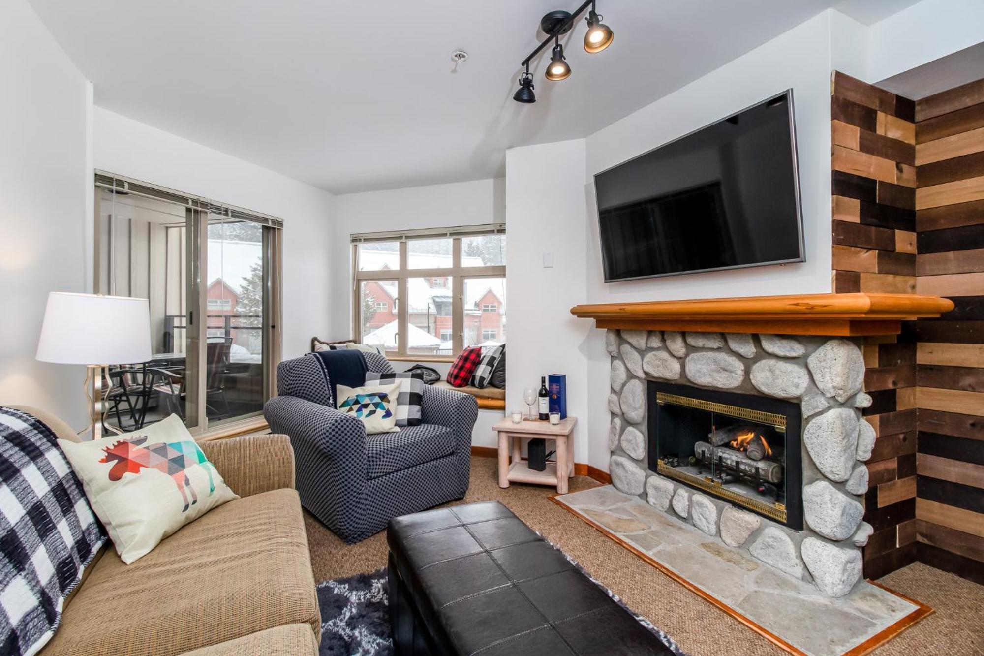 Creekside Slopeside 1Br With Pool, Hot Tub, Bbq Lägenhet Whistler Exteriör bild